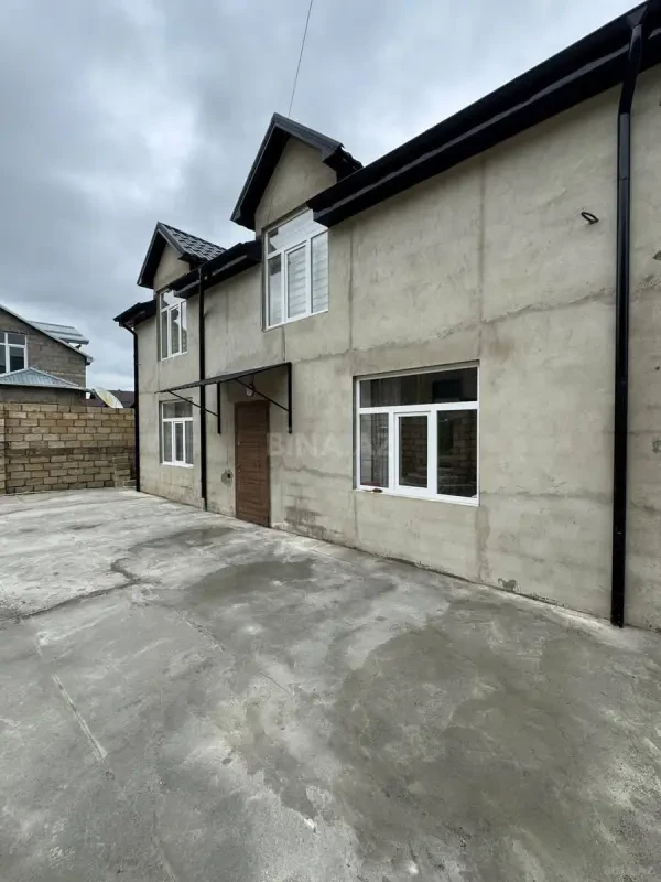 Kirayə verilir 6 otaqlı həyət evi 150 m²