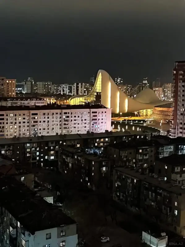 Kirayə verilir 3 otaqlı mənzil 160 m²