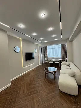 Kirayə verilir 3 otaqlı mənzil 130 m² — Bakı 3 otaq 130.00 m²