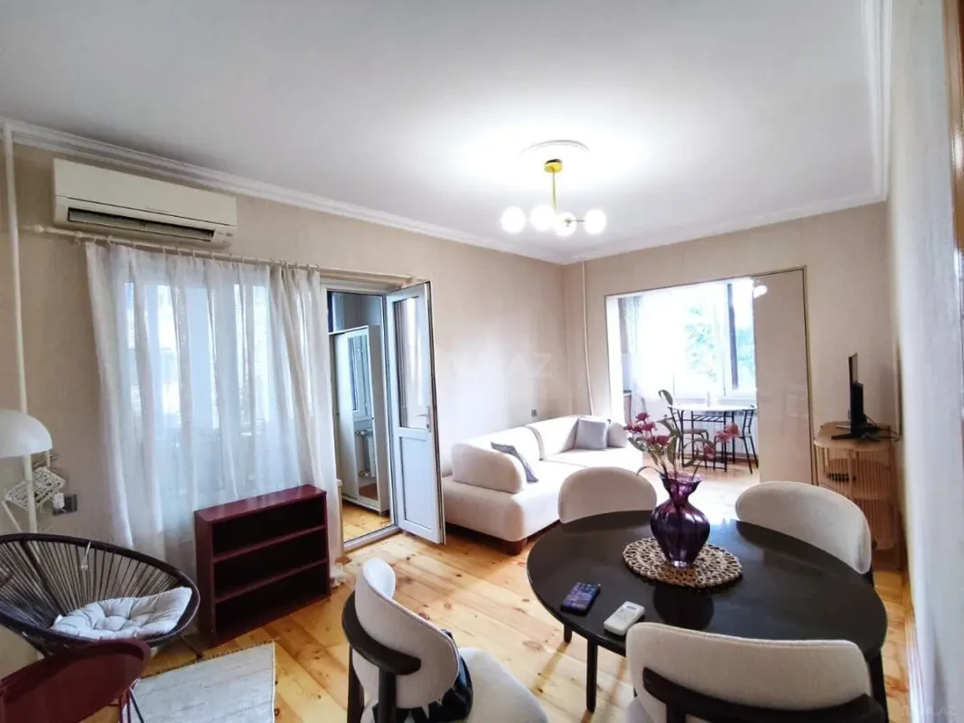 Kirayə verilir 2 otaqlı mənzil 45 m²