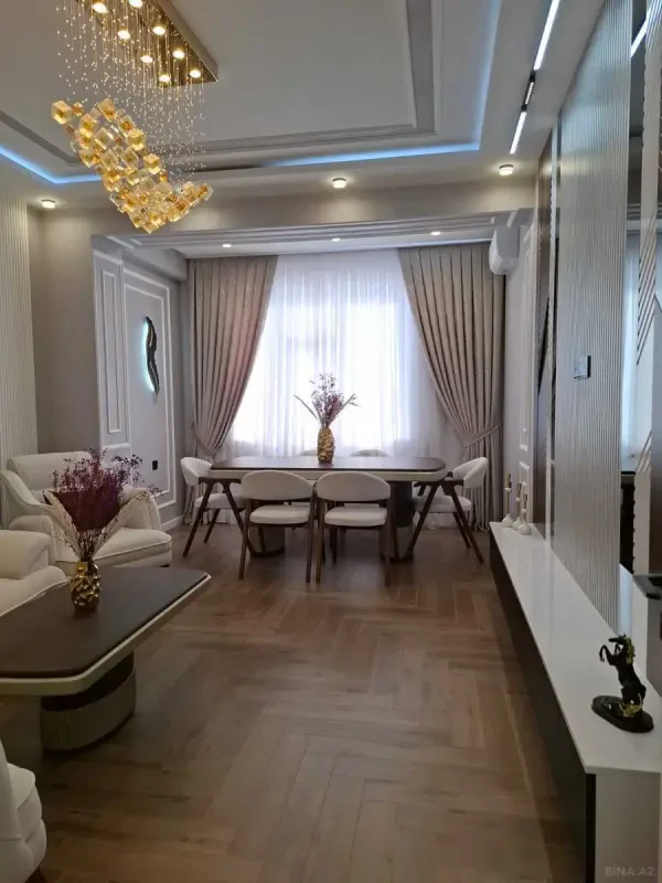 Satılır 3 otaqlı mənzil 105 m²