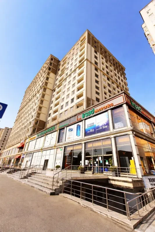 Kirayə verilir 3 otaqlı mənzil 135 m²