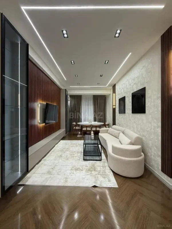 Kirayə verilir 2 otaqlı mənzil 80 m²