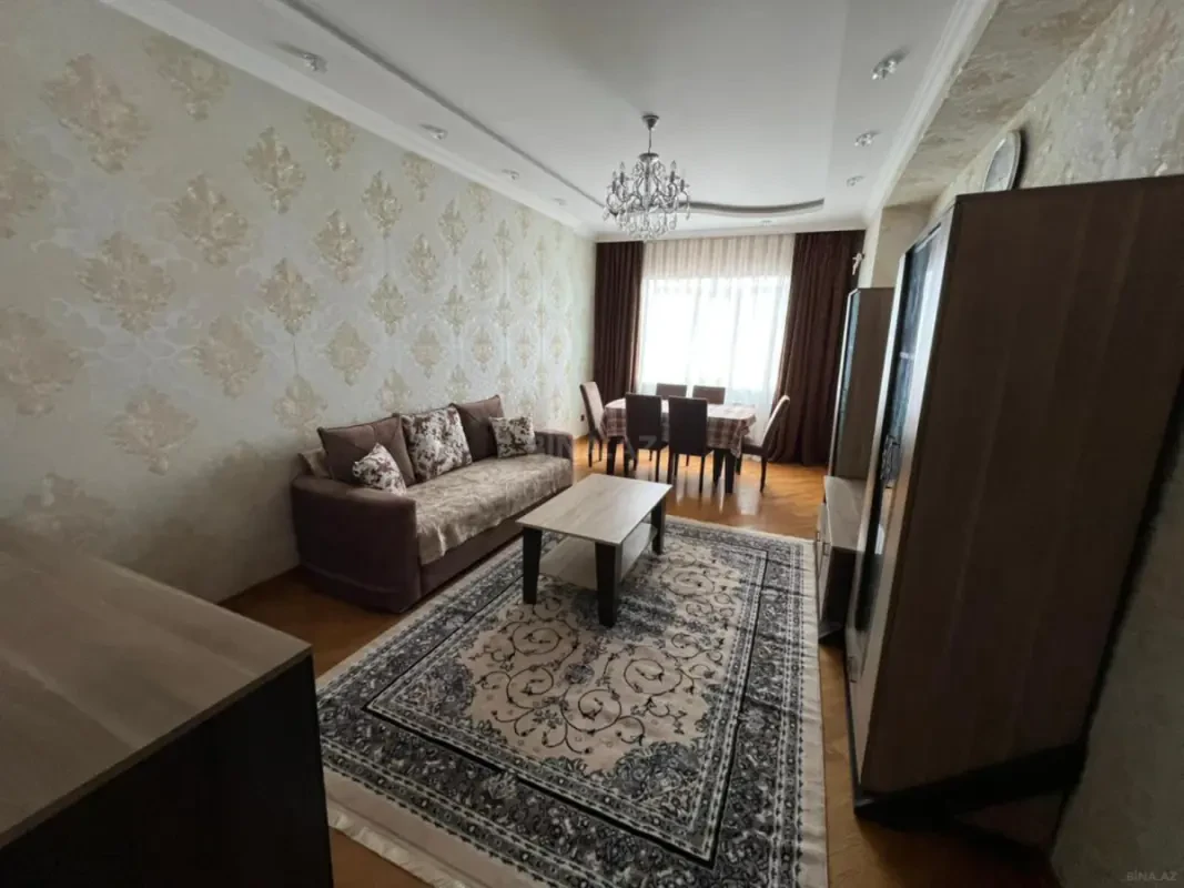 Kirayə verilir 2 otaqlı mənzil 84 m²
