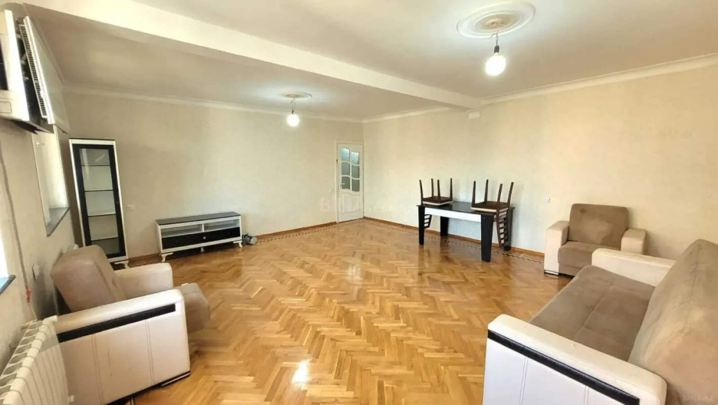 Kirayə verilir 5 otaqlı mənzil 105 m²