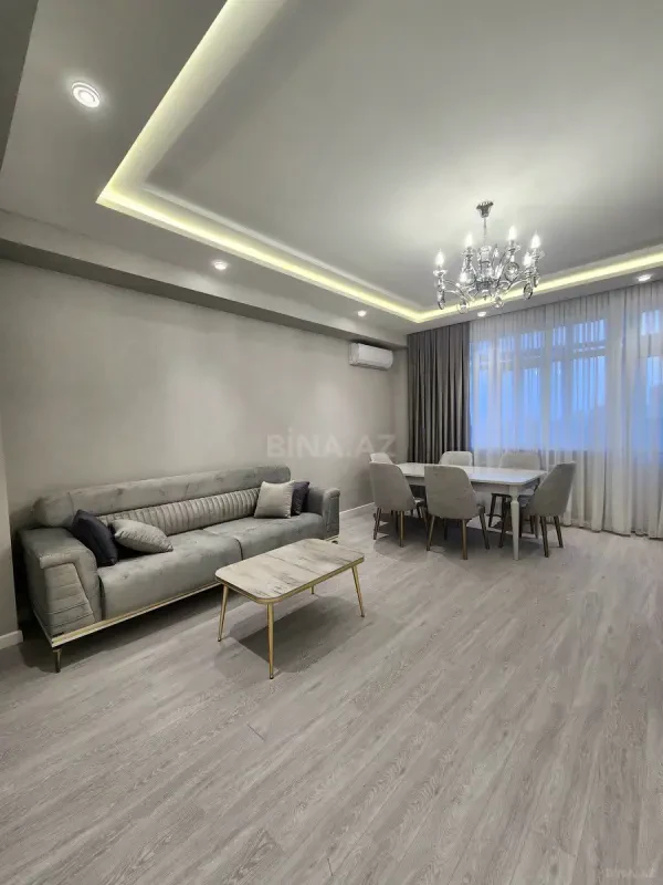Kirayə verilir 3 otaqlı mənzil 130 m²
