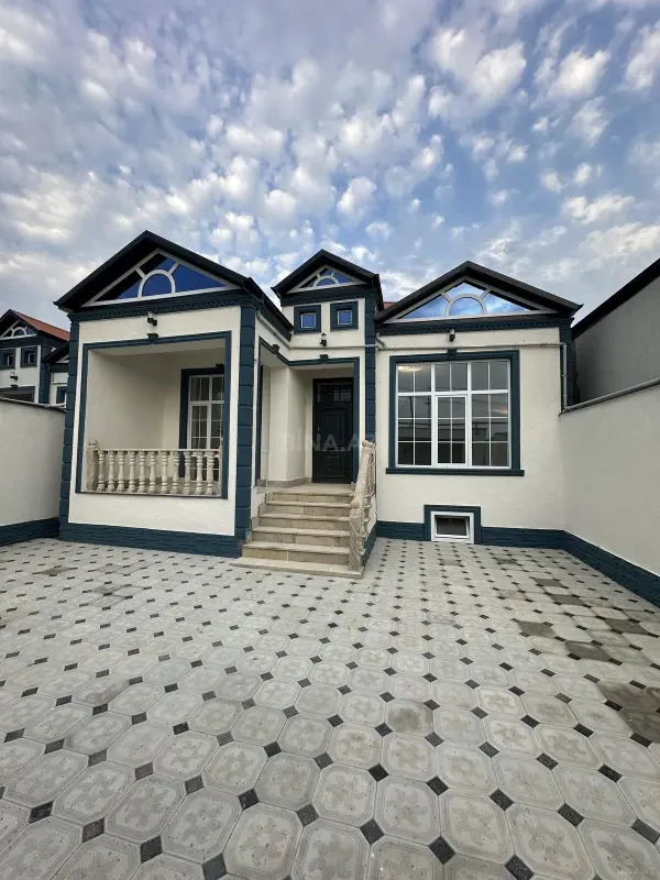 Satılır 3 otaqlı həyət evi 100 m²