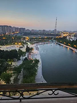 Kirayə verilir 4 otaqlı mənzil 150 m² — Bakı, Nərimanov 4 otaq 150.00 m²