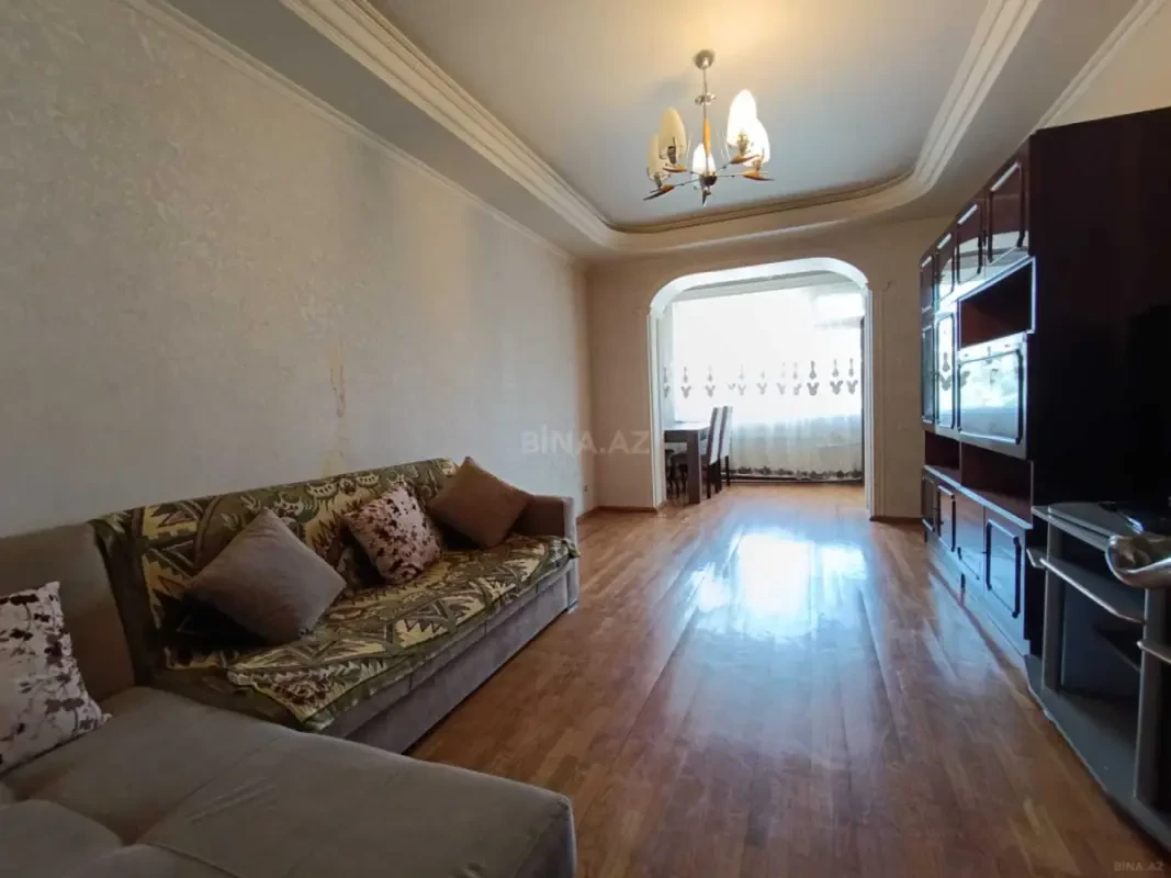 Kirayə verilir 2 otaqlı mənzil 75 m²