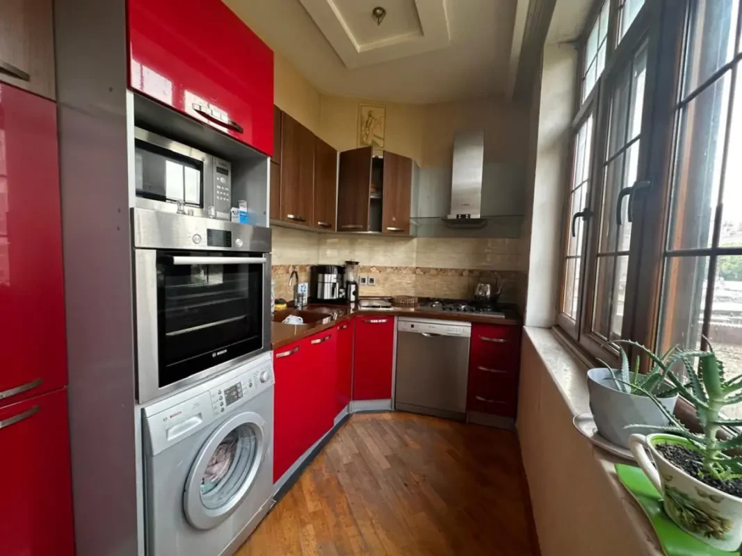 Kirayə verilir 3 otaqlı mənzil 100 m²