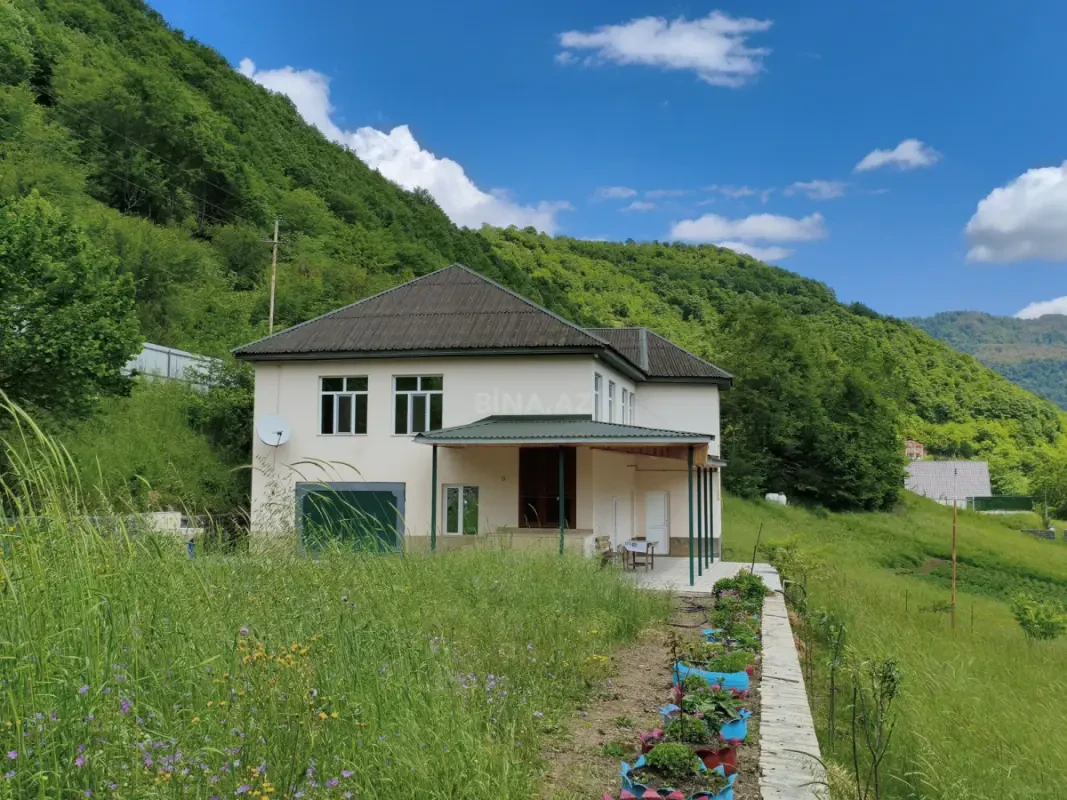Kirayə verilir 3 otaqlı həyət evi 100 m²