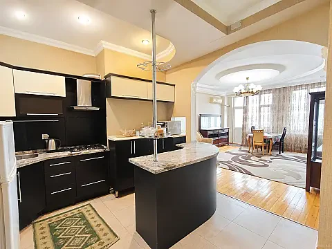 Kirayə verilir 3 otaqlı mənzil 110 m² — Bakı, Xətai 3 otaq 110.00 m²