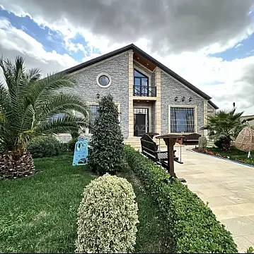 Kirayə verilir 4 otaqlı həyət evi 240 m² — Bakı, Mərdəkan 4 otaq 240.00 m²
