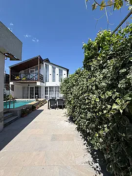 Kirayə verilir 4 otaqlı həyət evi 240 m² — Bakı, Mərdəkan 4 otaq 240.00 m²