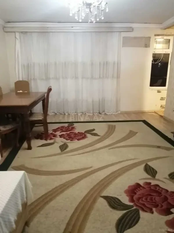 Kirayə verilir 2 otaqlı mənzil 50 m²