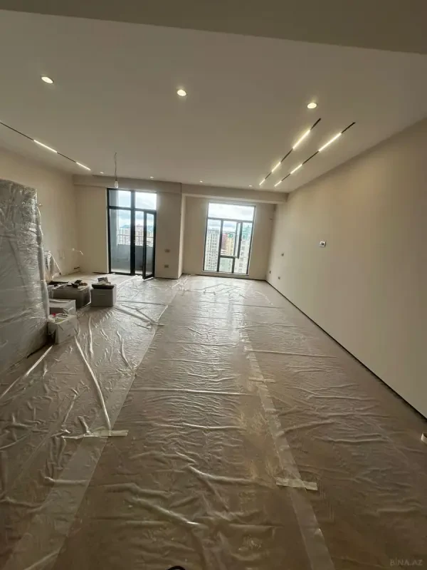 Satılır 2 otaqlı mənzil 85 m²