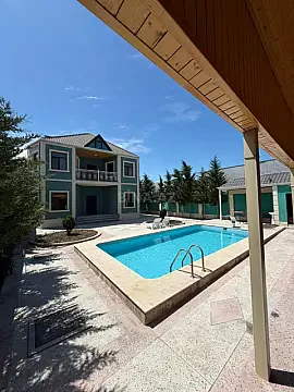 Kirayə verilir 7 otaqlı həyət evi 300 m² — Bakı, Mərdəkan 7 otaq 300.00 m²
