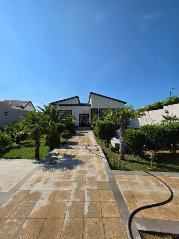 Satılır 4 otaqlı həyət evi 150 m²
