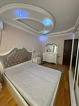 Kirayə verilir 3 otaqlı mənzil 120 m² — Bakı 3 otaq 120.00 m²