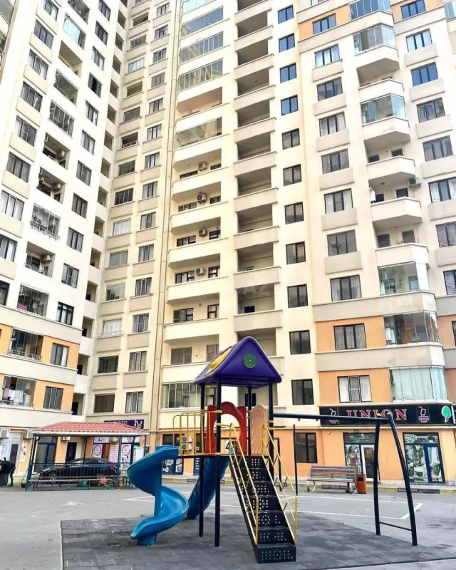 Satılır 3 otaqlı mənzil 101 m²