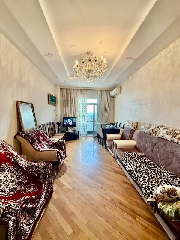 Satılır 2 otaqlı mənzil 65 m²