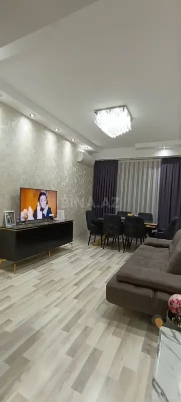 Kirayə verilir 2 otaqlı mənzil 55 m²