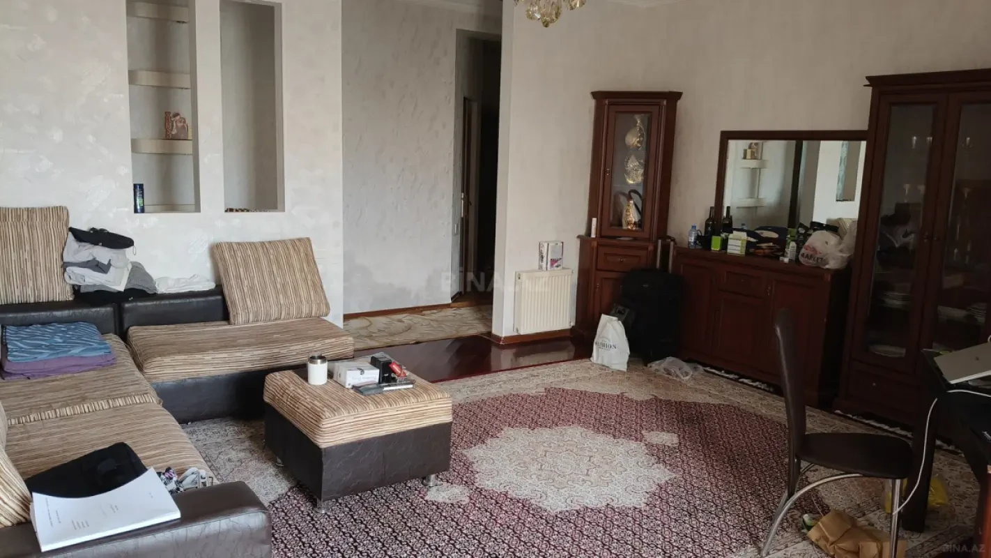 Kirayə verilir 3 otaqlı mənzil 110 m²