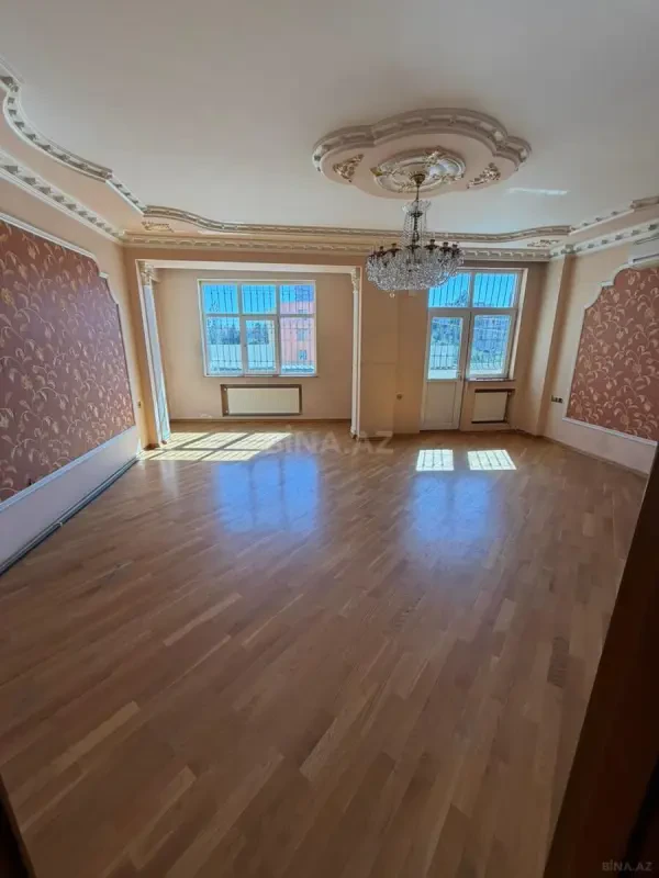 Kirayə verilir 3 otaqlı mənzil 117 m²