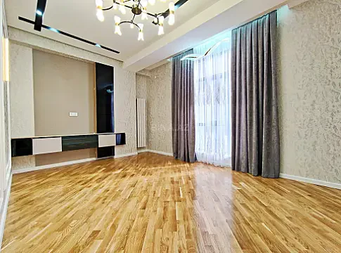 Satılır 2 otaqlı mənzil 76.1 m² — Bakı 2 otaq 76.10 m²