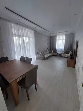 Kirayə verilir 2 otaqlı mənzil 90 m² — Bakı 2 otaq 90.00 m²