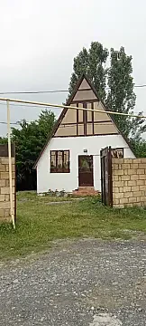 Kirayə verilir 4 otaqlı həyət evi 130 m² — Qəbələ 4 otaq 130.00 m²