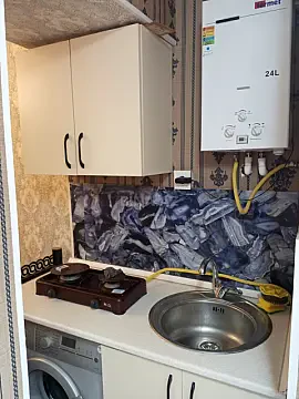 Kirayə verilir 1 otaqlı mənzil 18 m² — Bakı, Nizami 1 otaq 18.00 m²
