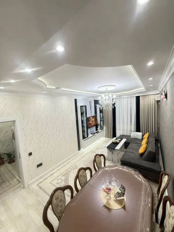 Satılır 2 otaqlı mənzil 53 m²