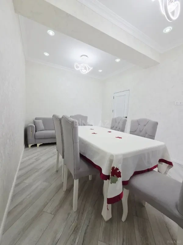Kirayə verilir 2 otaqlı mənzil 65 m²