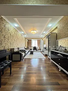 Satılır 3 otaqlı mənzil 130 m² — Bakı, Həzi Aslanov qəs. 3 otaq 130.00 m²