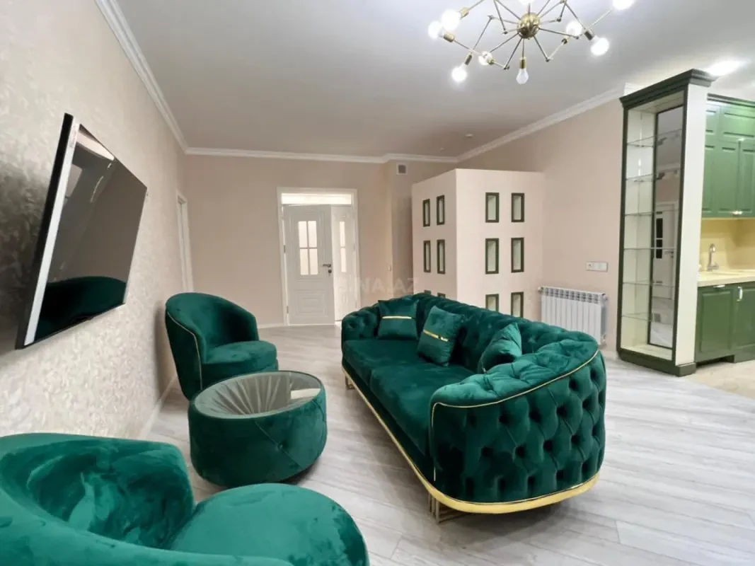 Kirayə verilir 3 otaqlı mənzil 115 m²