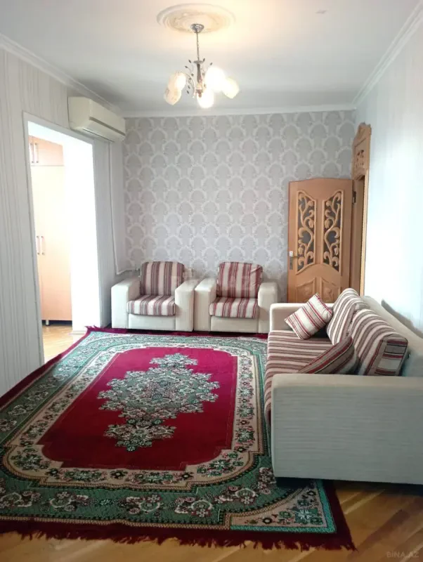 Kirayə verilir 2 otaqlı mənzil 63 m²