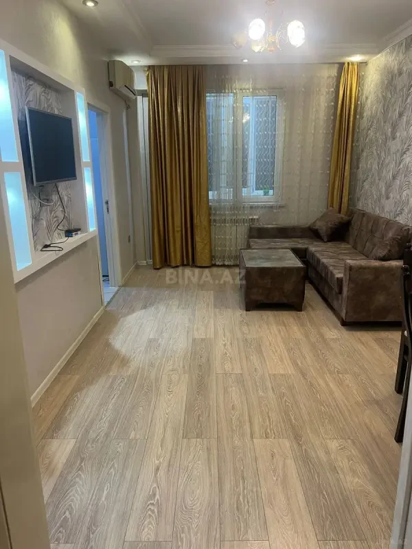 Kirayə verilir 2 otaqlı mənzil 45 m²