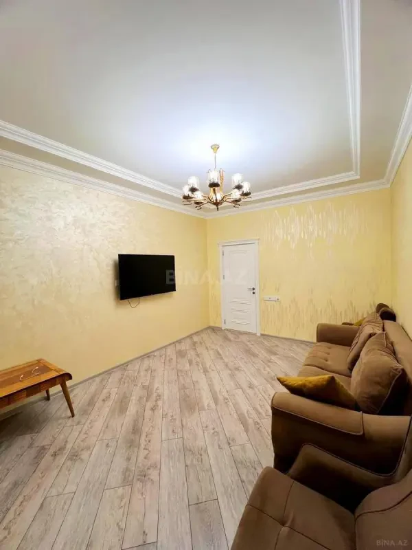 Kirayə verilir 2 otaqlı mənzil 80 m²