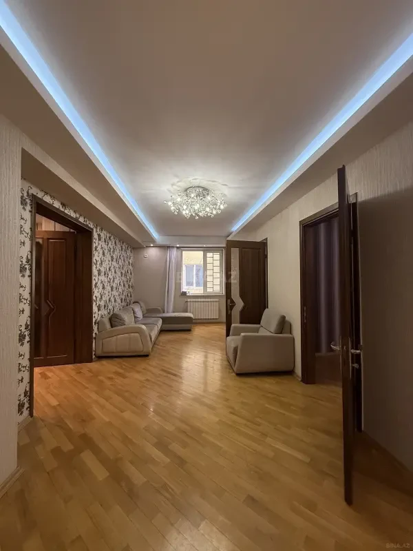 Satılır 3 otaqlı mənzil 83 m²