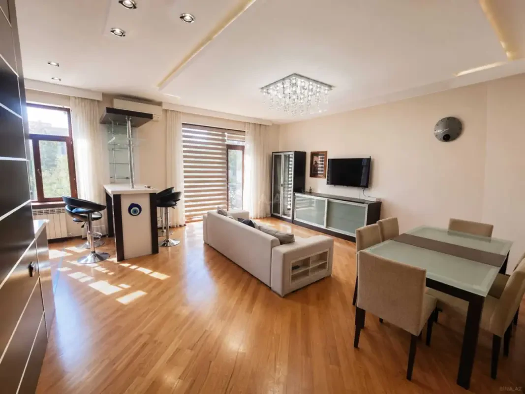 Satılır 3 otaqlı mənzil 80 m²
