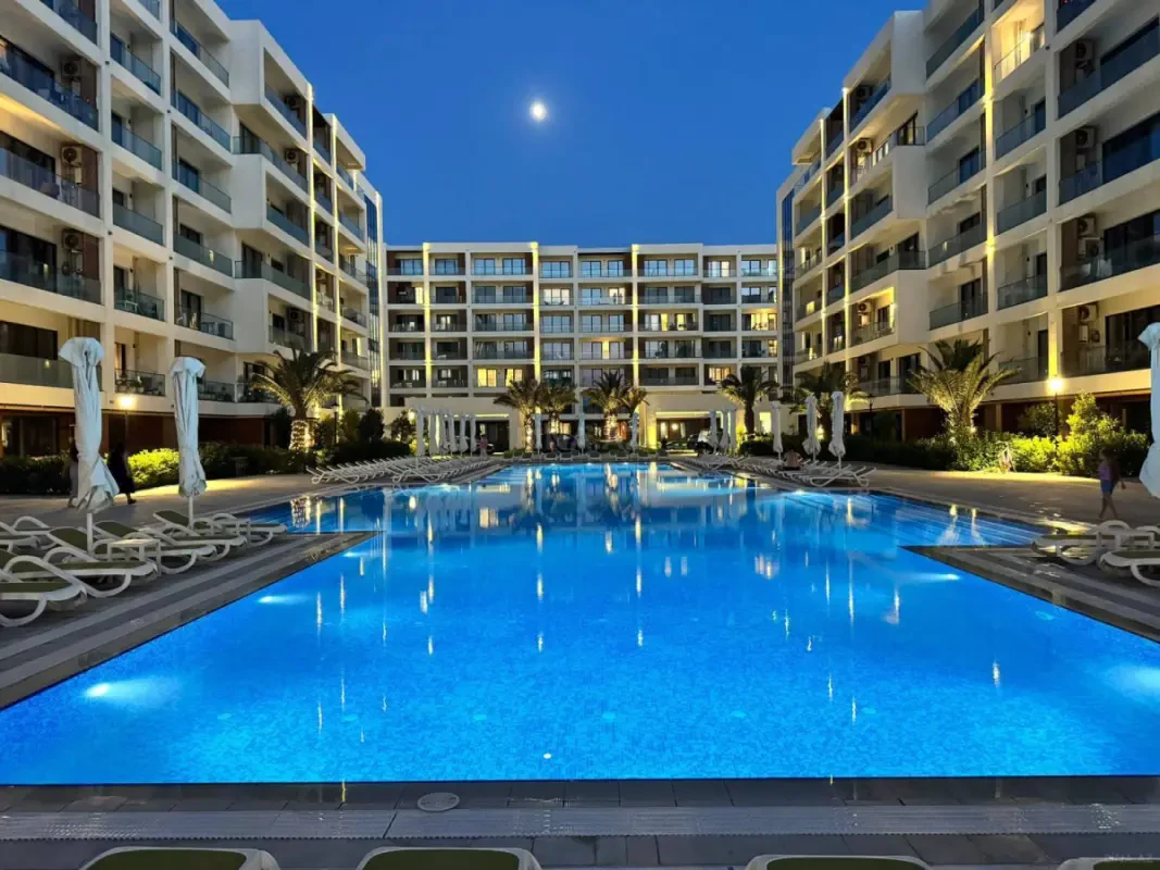 Kirayə verilir 2 otaqlı mənzil 98 m²