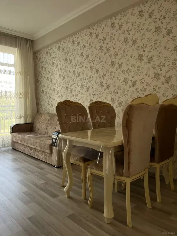 Kirayə verilir 2 otaqlı mənzil 55 m²