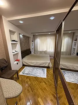 Kirayə verilir 3 otaqlı mənzil 100 m² — Bakı 3 otaq 100.00 m²
