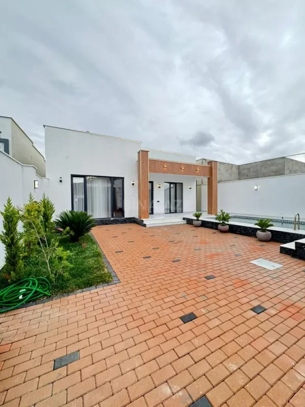 Satılır 4 otaqlı həyət evi 150 m²
