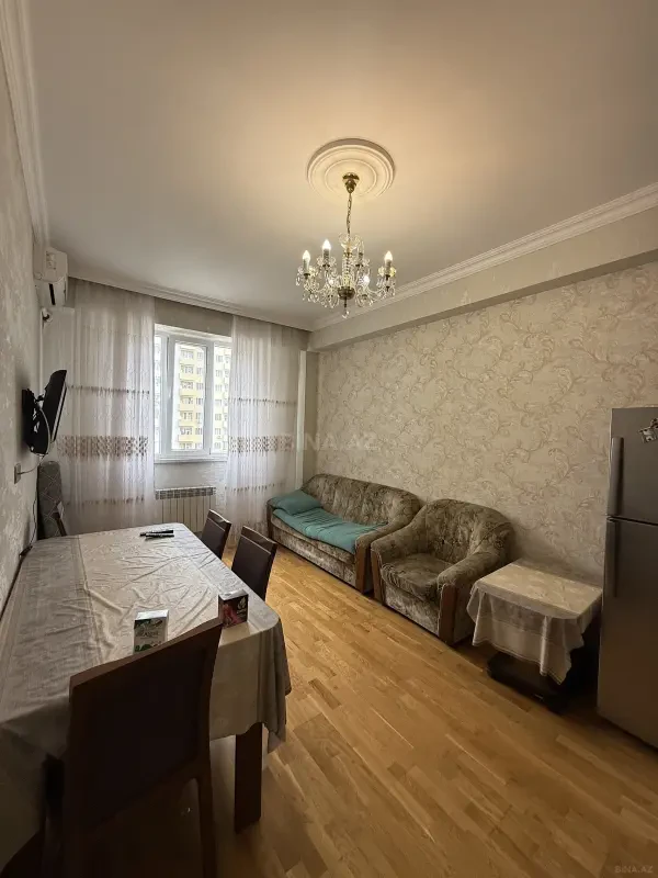Kirayə verilir 2 otaqlı mənzil 47 m²