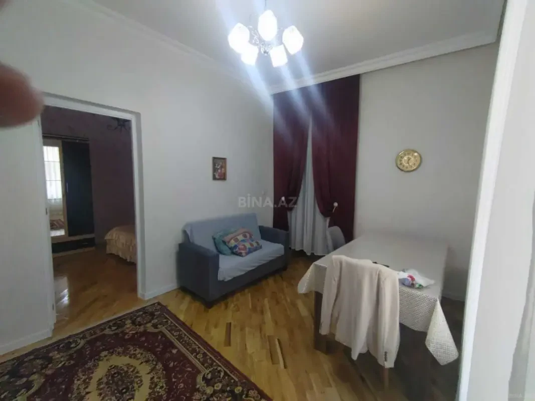 Kirayə verilir 2 otaqlı mənzil 40 m²