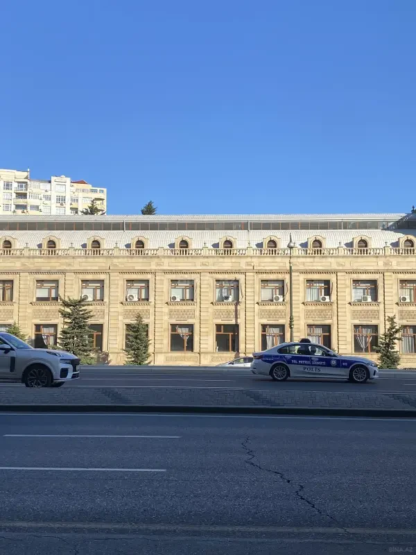Kirayə verilir 3 otaqlı mənzil 110 m²