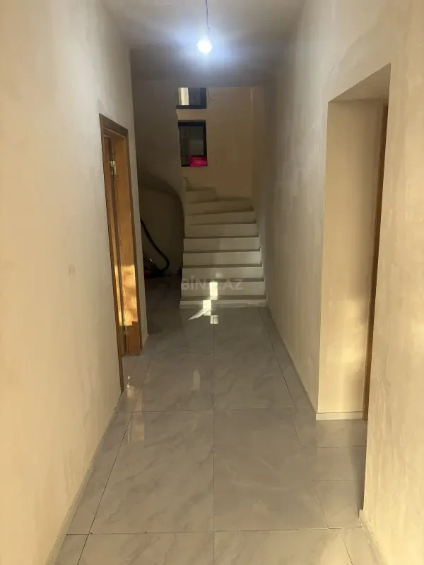 Kirayə verilir 4 otaqlı həyət evi 200 m²