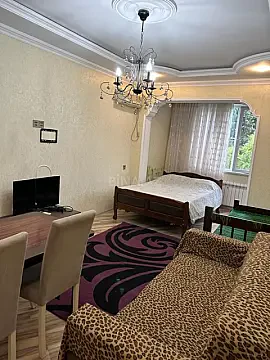 Kirayə verilir 1 otaqlı mənzil 32 m² — Bakı, Memar Əcəmi yanı 1 otaq 32.00 m²